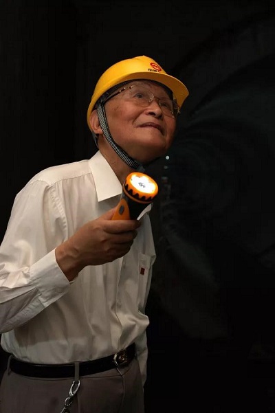 1511845722275403.jpg 83aa.jpg