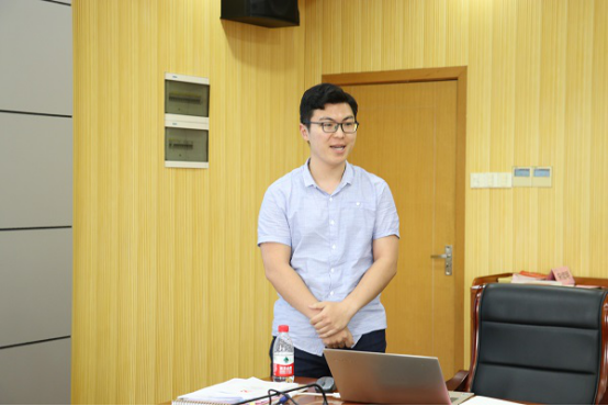 1561001320891102.png 奈飞工厂
春季学期基层党建工作研讨会暨第四次党支部书记例会召开647.png