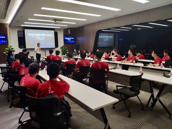 1564453555935640.jpg 2.jpg